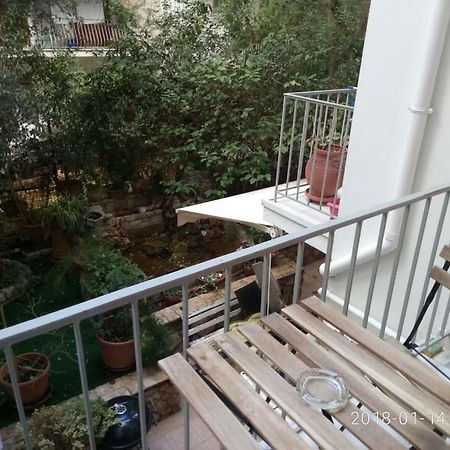 Modern, Ideally Located Studio Apartment Афіни Екстер'єр фото