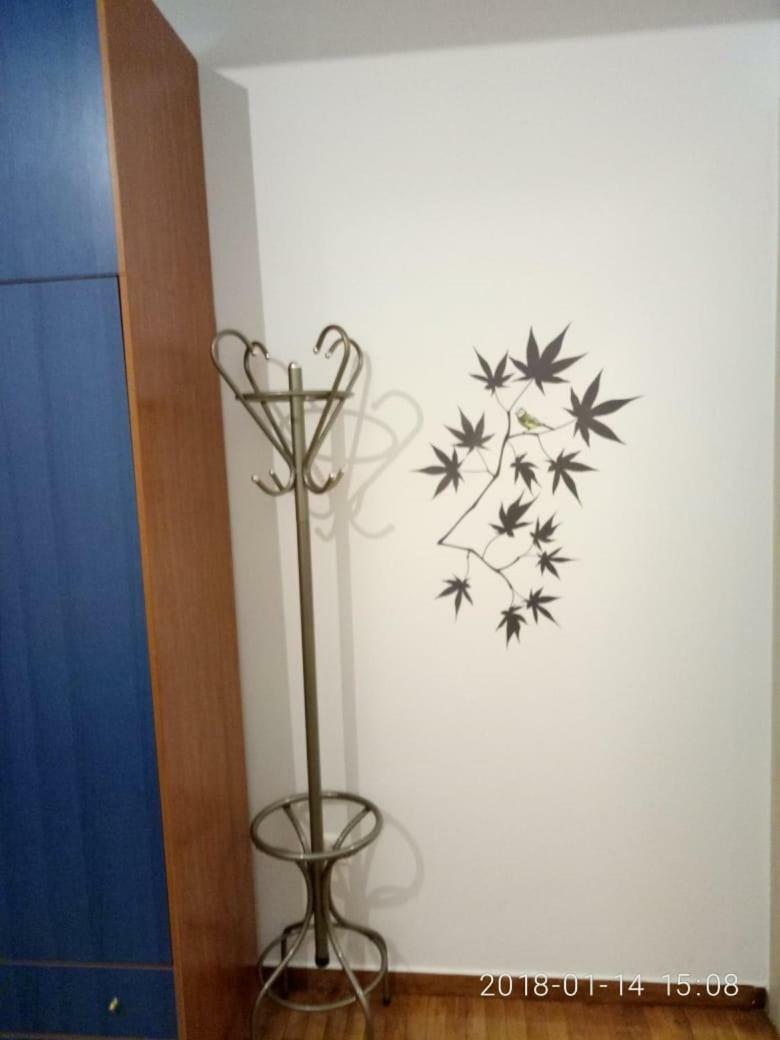 Modern, Ideally Located Studio Apartment Афіни Екстер'єр фото